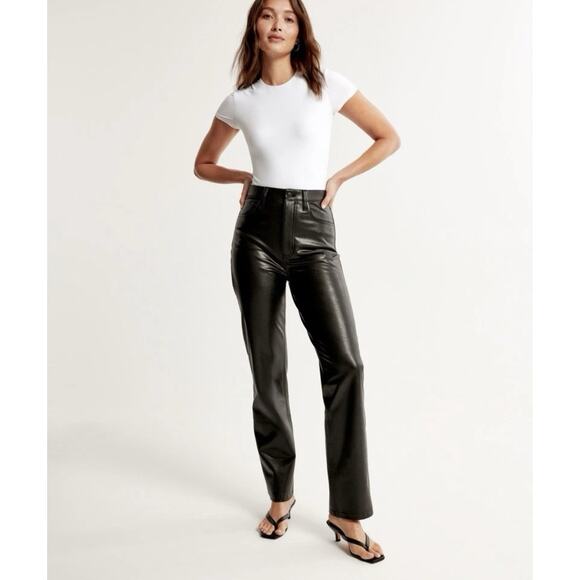 Abercrombie & Fitch Curve Love Vegan Leather 90s Straight Pants Black 27 4S - Picture 1 of 15